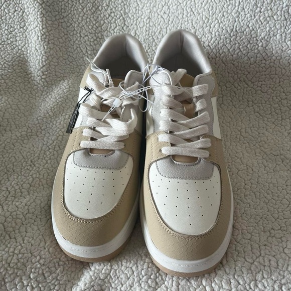 Call It Spring BED FOAM Vegan Sneakers - Picture 1 of 6